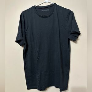 Under Armor black undershirt
